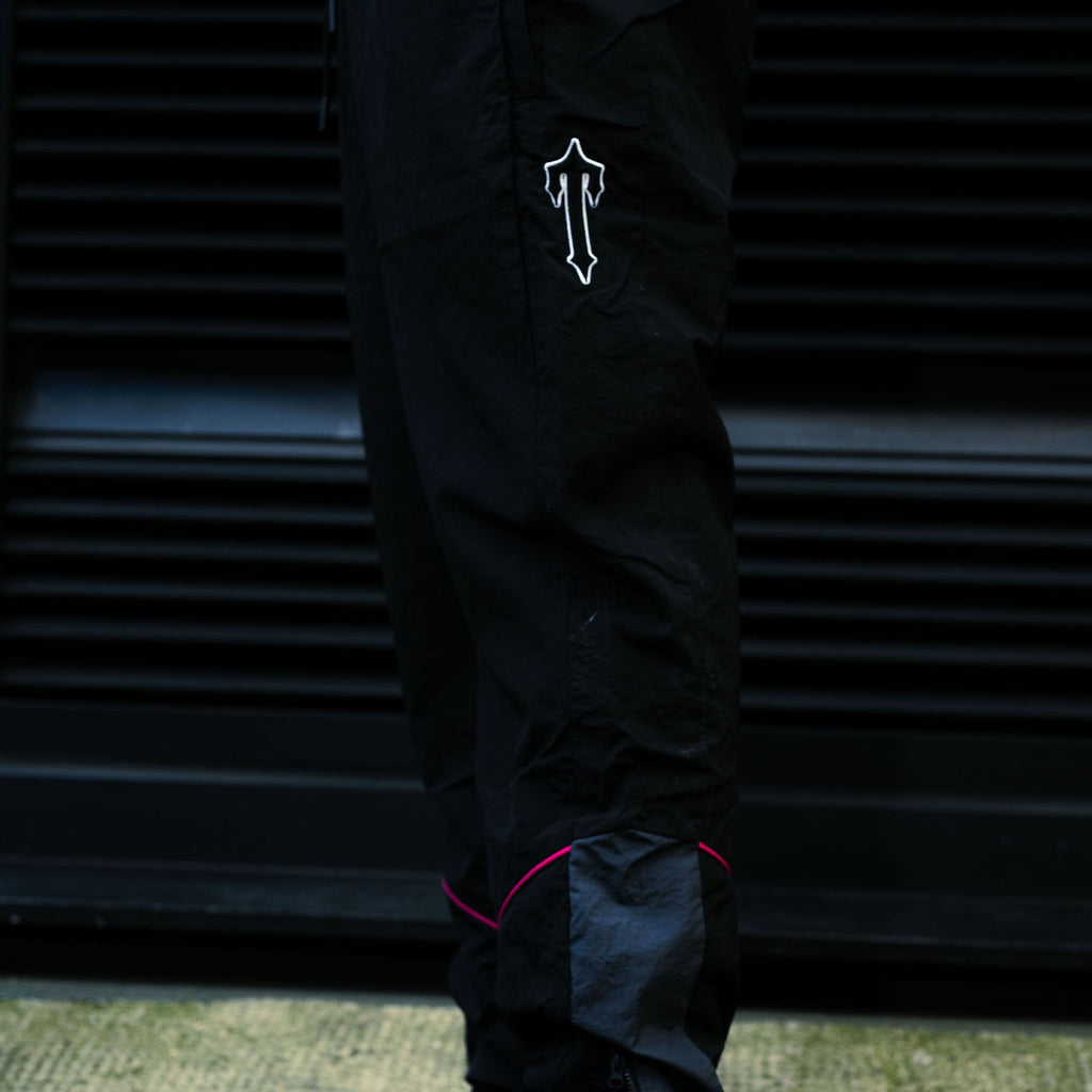 Trapstar Irongate Shell Tracksuit 'Black Pink'