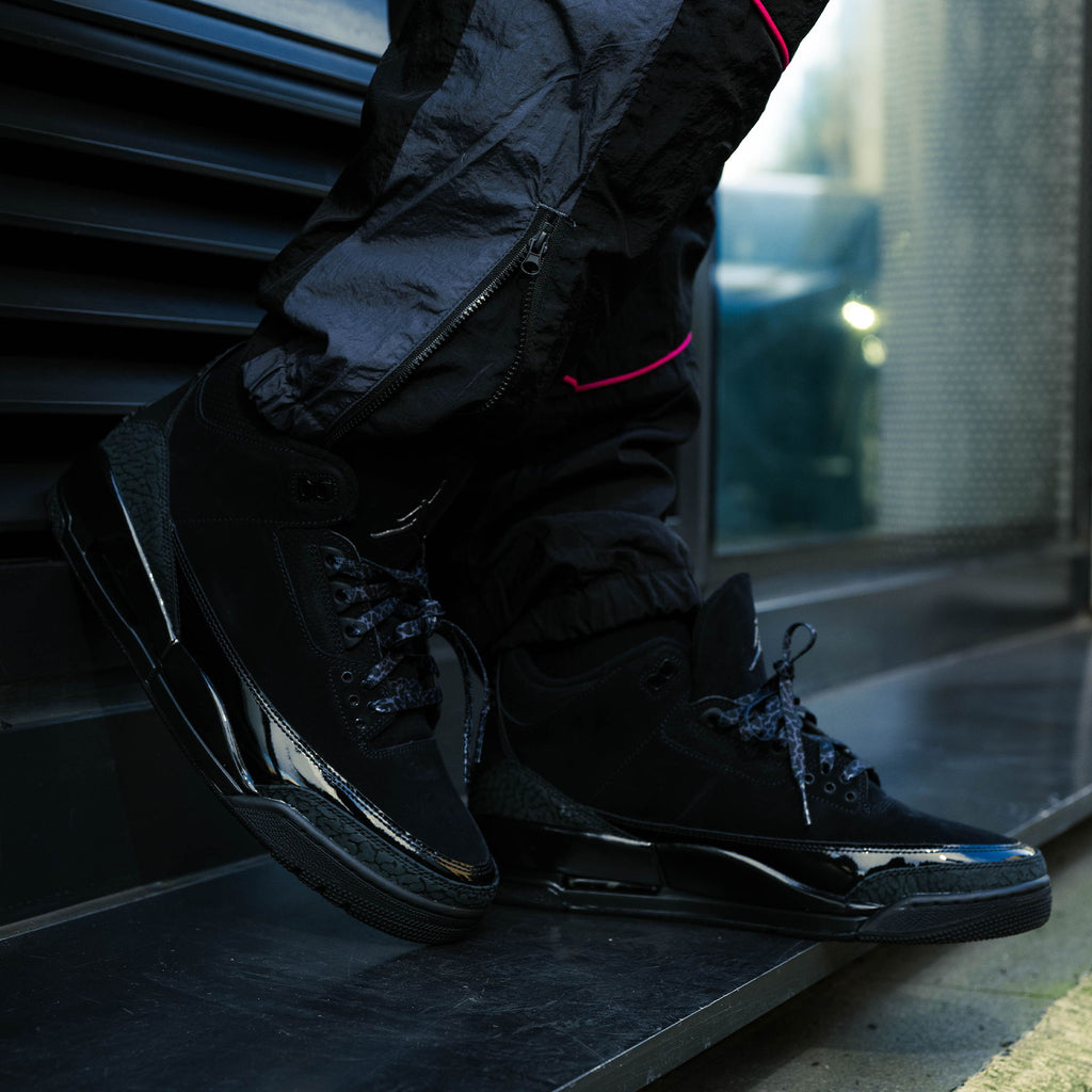 Air Jordan 3 Retro 'Black Cat' 2025