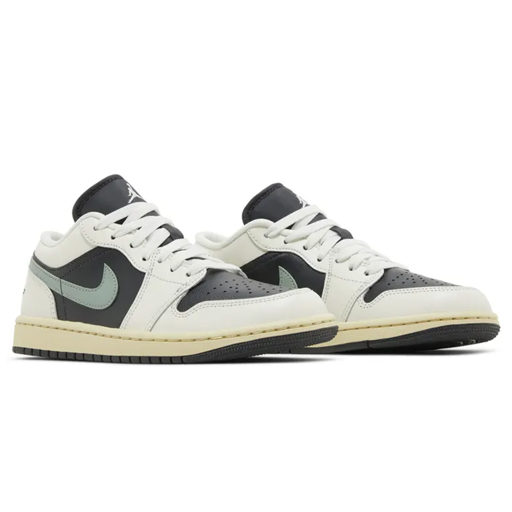 Air Jordan 1 Low Wmns 'Jade Smoke'