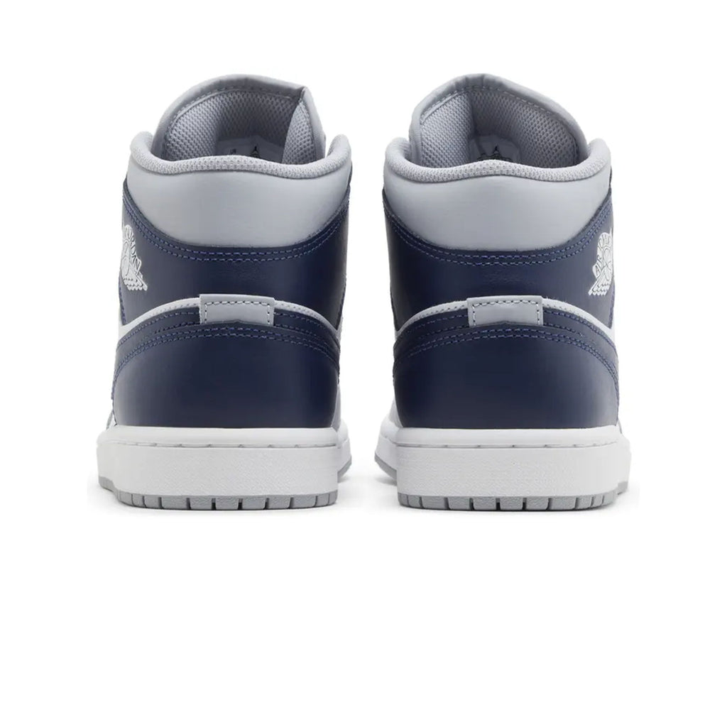 Air Jordan 1 Mid 'Wolf Grey Midnight Navy'