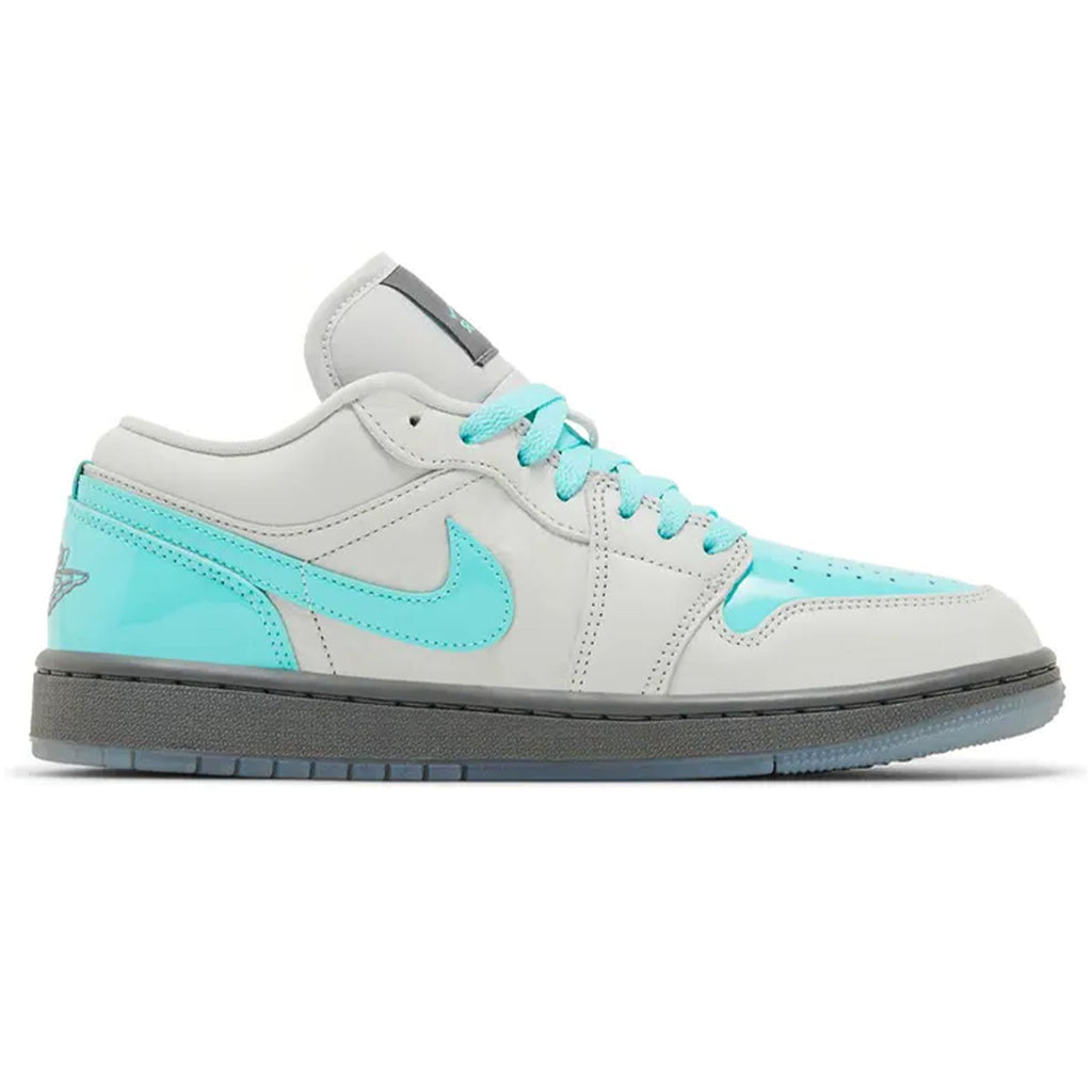 Air Jordan 1 Low SE Wmns 'Polaroid'