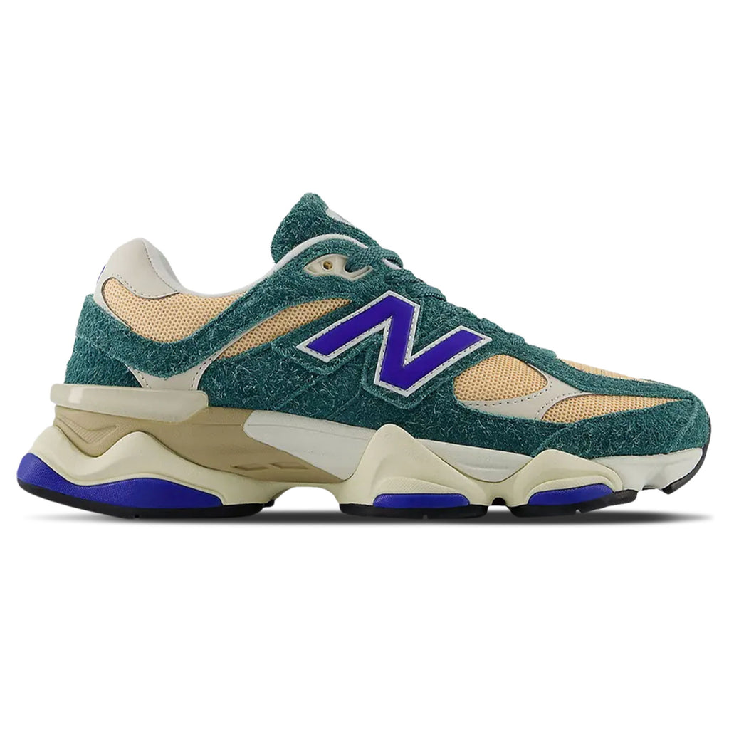 New Balance 9060 'New Spruce Peach Blossom'
