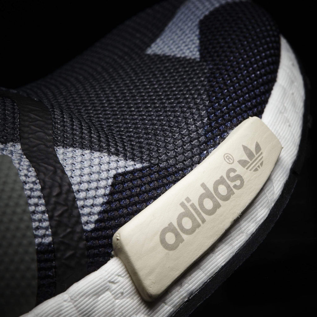 ADIDAS NMD R1 - Core Black Chalk White - Kick Game