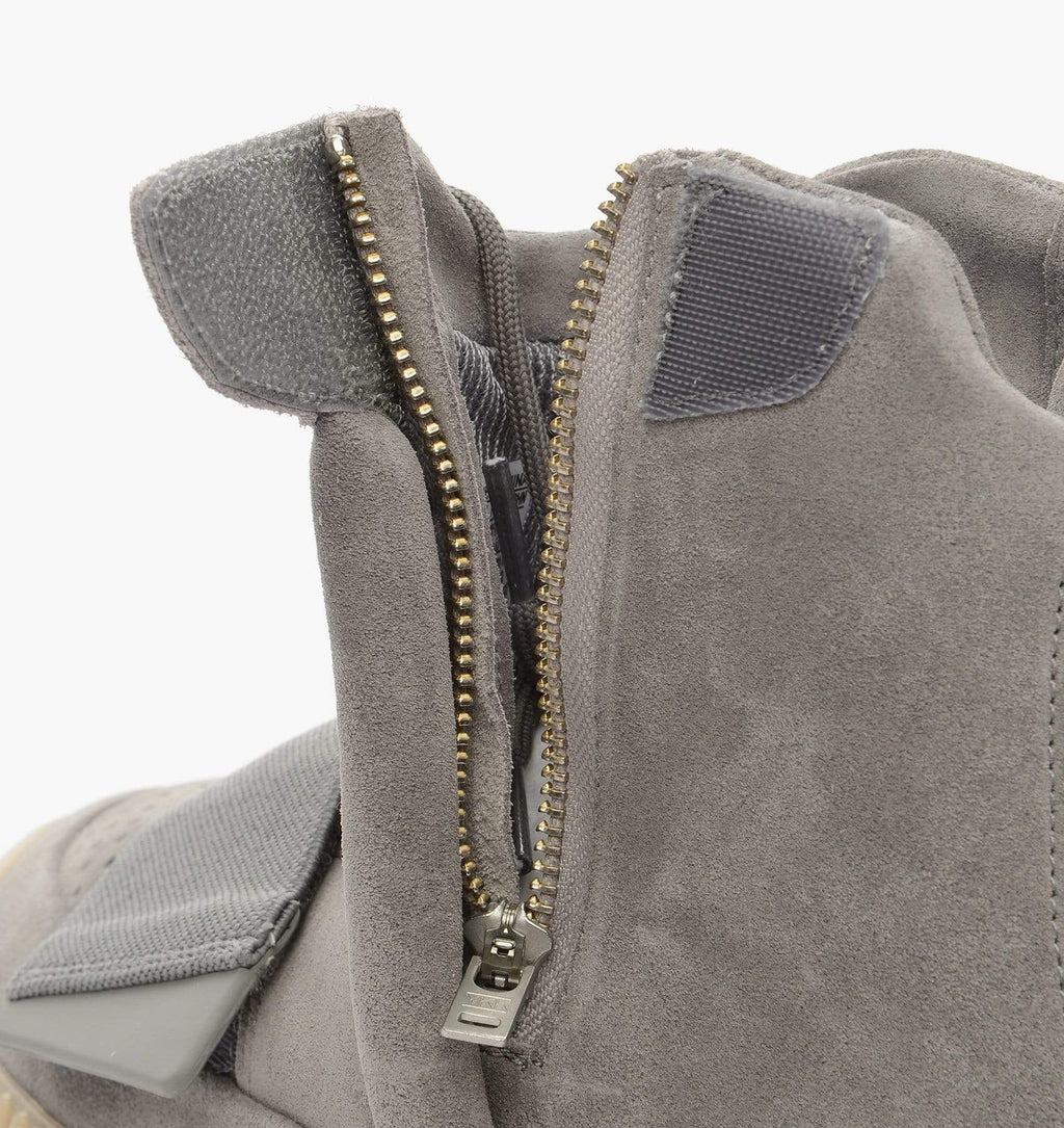 Adidas Originals Yeezy 750 Boost Light Grey-Gum - Kick Game