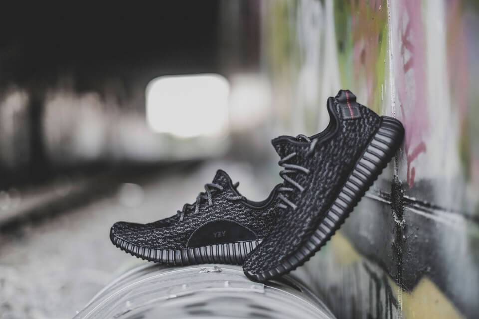 adidas Yeezy Boost 350 Pirate Black - Kick Game