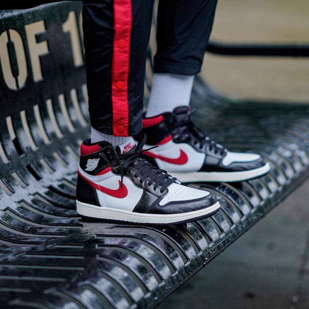 Air Jordan 1 Retro High OG 'Gym Red' - Kick Game
