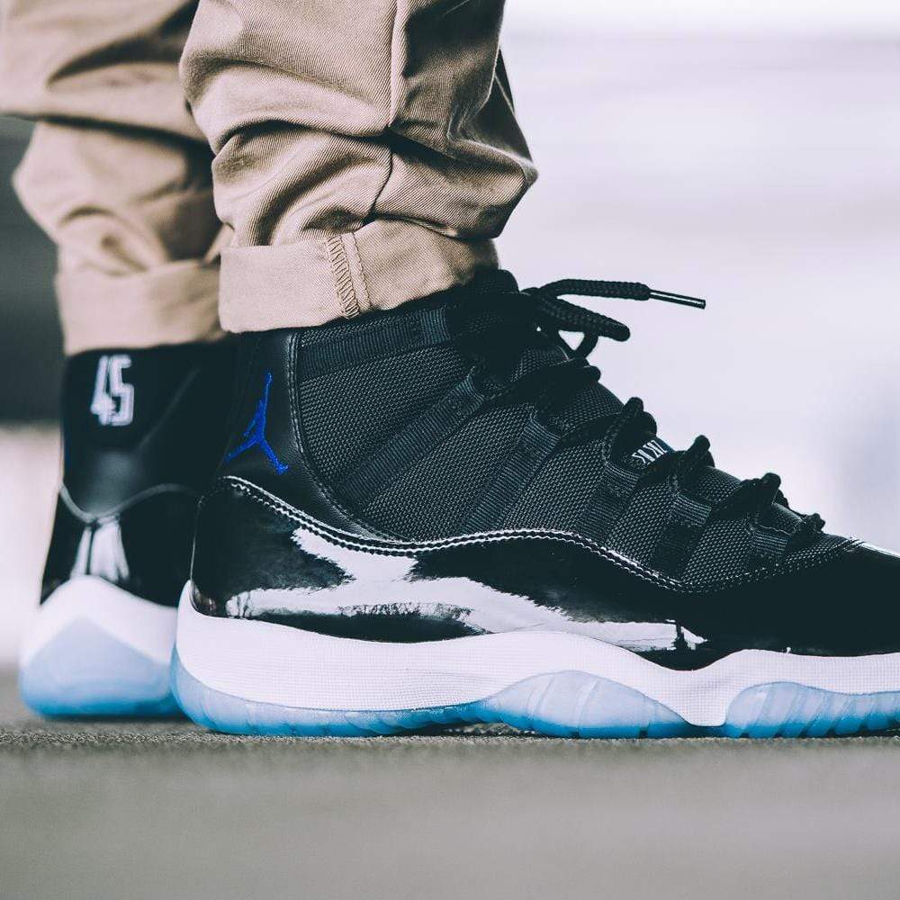 Air Jordan 11 GS Space Jam  Monster Mash - Kick Game