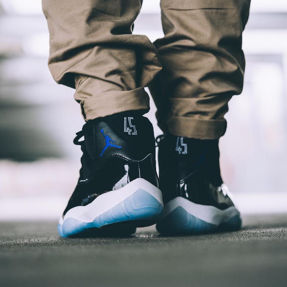Air Jordan 11 GS Space Jam  Monster Mash - Kick Game