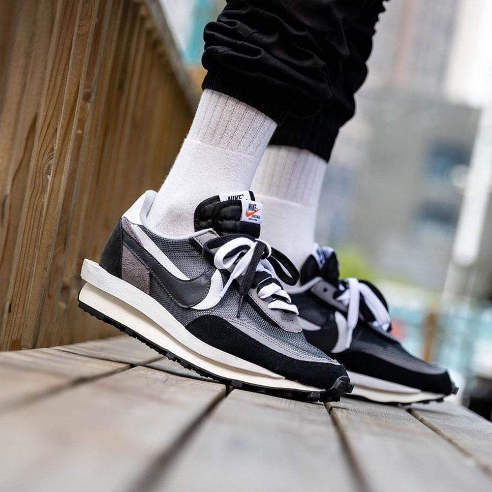 Sacai x LDWaffle 'Black' - Kick Game
