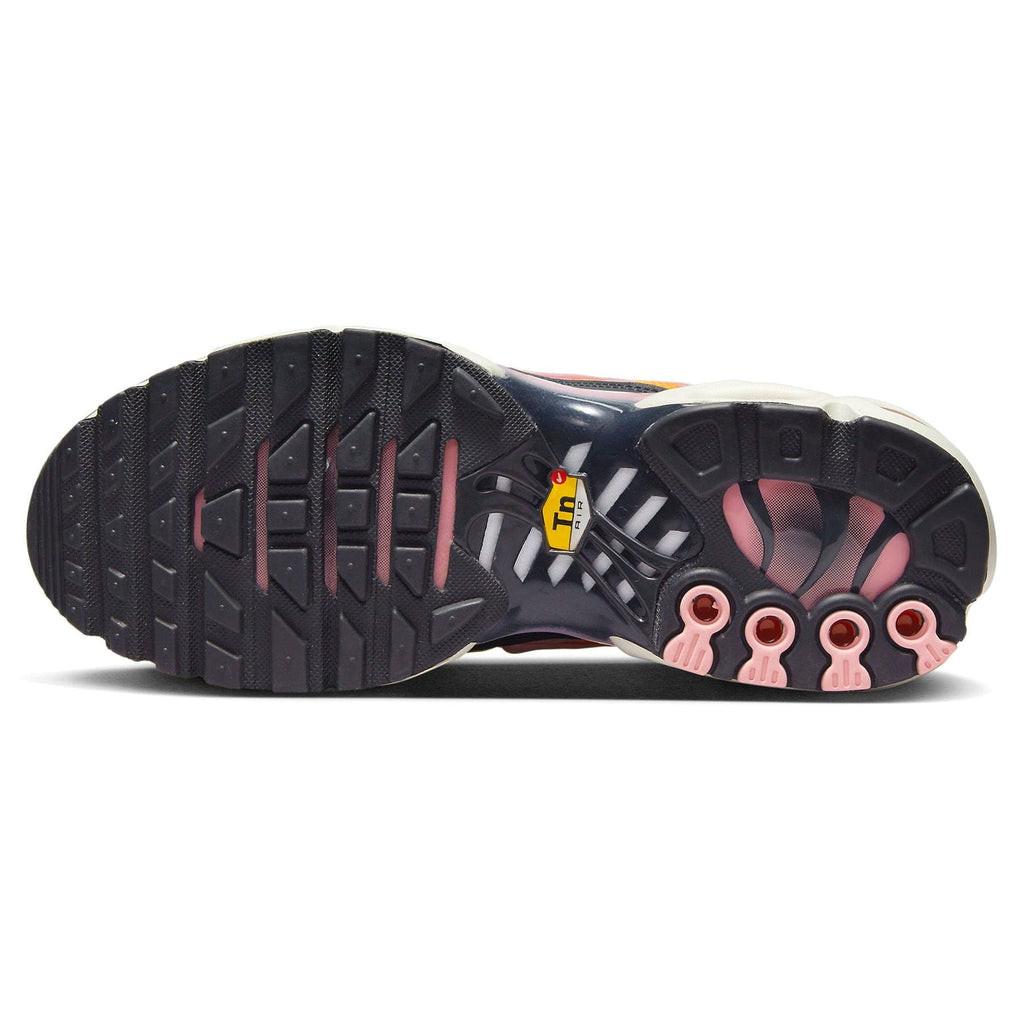 Nike Air Max Plus Wmns 'Magma Orange Soft Pink' - Kick Game