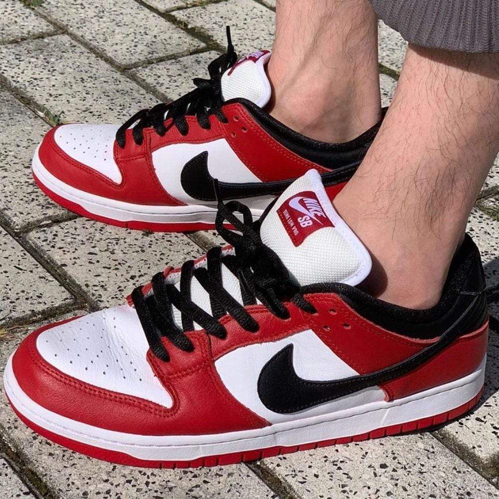 Nike SB Dunk Low Chicago - Kick Game
