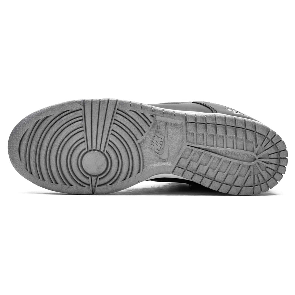 Supreme x Nike Dunk SB Low QS 'Metallic Silver' - Kick Game