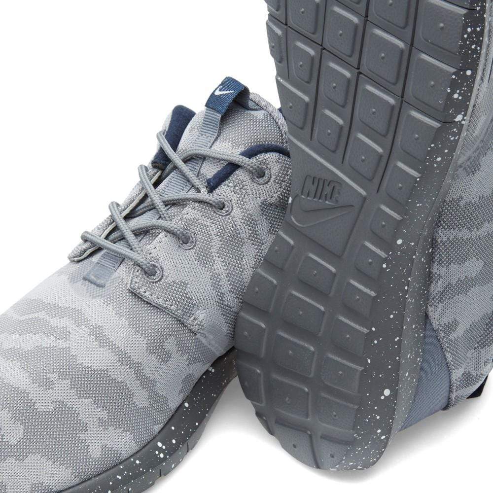 NIKE ROSHE NM FB Flat Silver & Obsidian - Kick Game